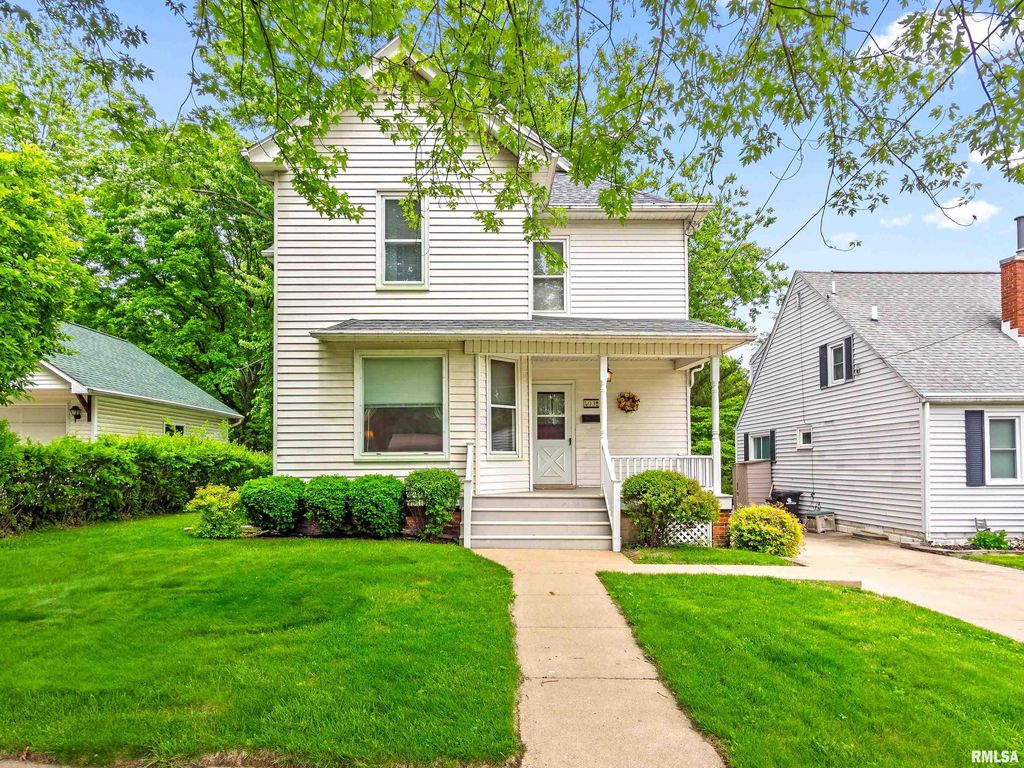 403 W ADAMS Street, Washington, IL 61571