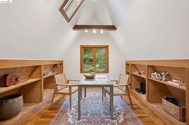 982 Grizzly Peak Blvd, Berkeley, CA 94708