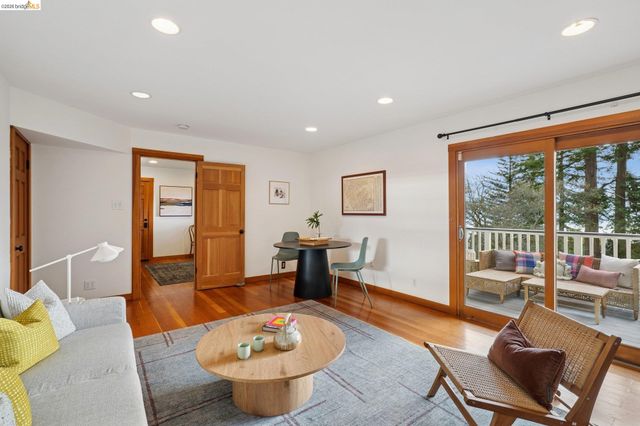 982 Grizzly Peak Blvd, Berkeley, CA 94708