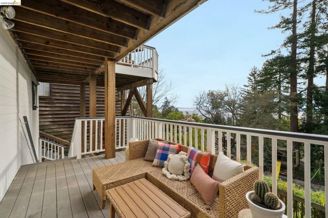 982 Grizzly Peak Blvd, Berkeley, CA 94708