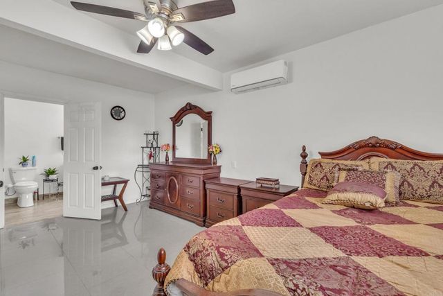317 W Chase Ave, El Cajon, CA 92020