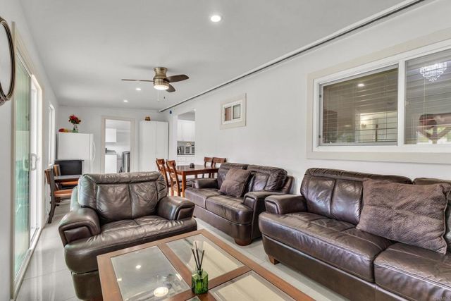 317 W Chase Ave, El Cajon, CA 92020
