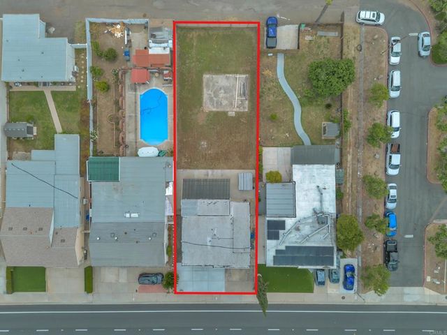 317 W Chase Ave, El Cajon, CA 92020