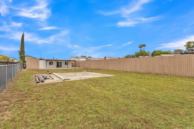 317 W Chase Ave, El Cajon, CA 92020