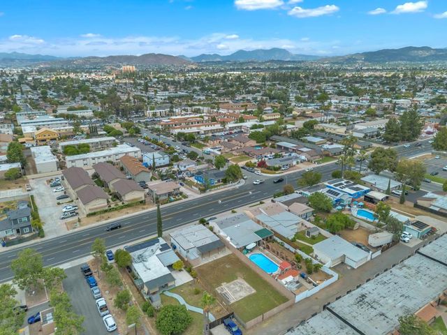 317 W Chase Ave, El Cajon, CA 92020