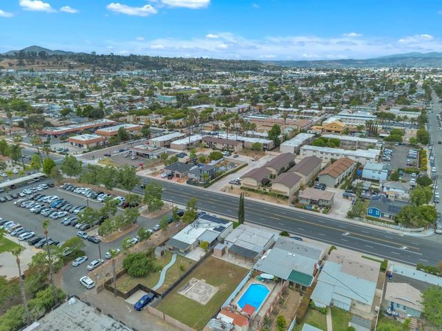 317 W Chase Ave, El Cajon, CA 92020