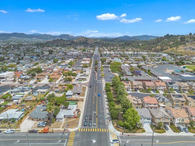 317 W Chase Ave, El Cajon, CA 92020