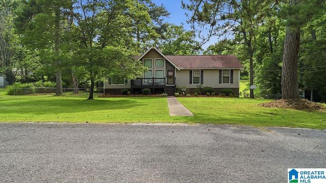 111 CAMILLE CIRCLE, Clanton, AL 35045