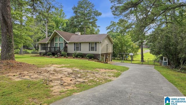 111 CAMILLE CIRCLE, Clanton, AL 35045