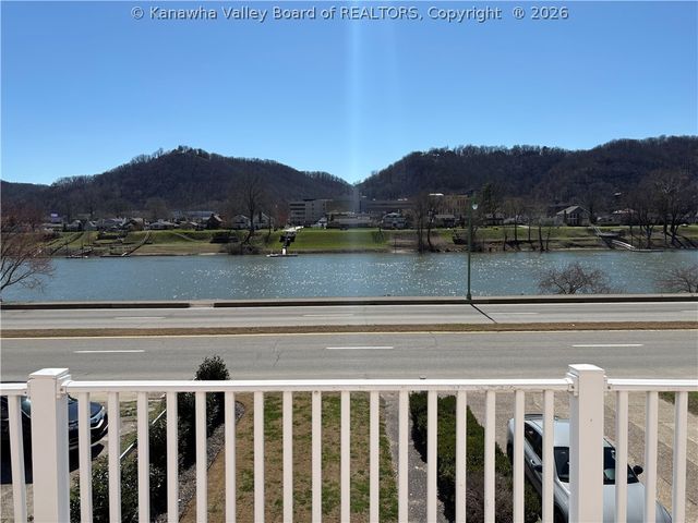 2438 Kanawha Boulevard, E Boulevard, Charleston, WV 25311