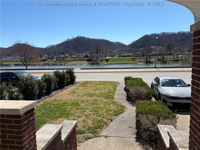 2438 Kanawha Boulevard, E Boulevard, Charleston, WV 25311