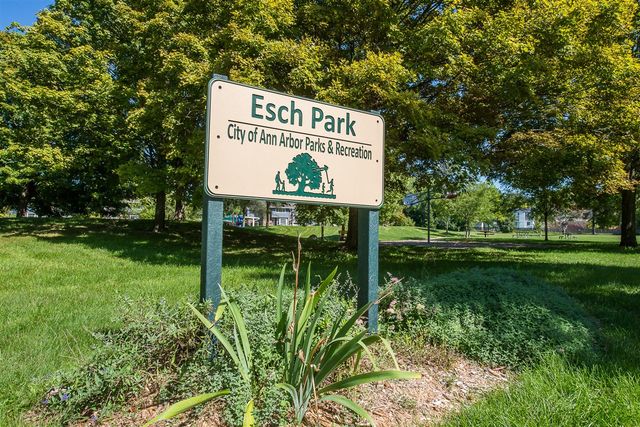 2846 Page Avenue, Ann Arbor, MI 48104