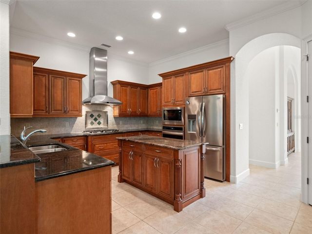 5236 SHORELINE CIRCLE, Sanford, FL 32771