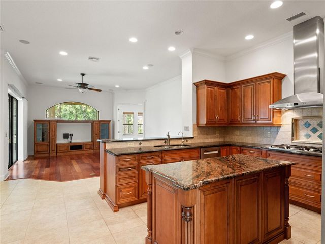 5236 SHORELINE CIRCLE, Sanford, FL 32771