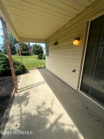 57 Sandhurst Street, Manchester, NJ 08759