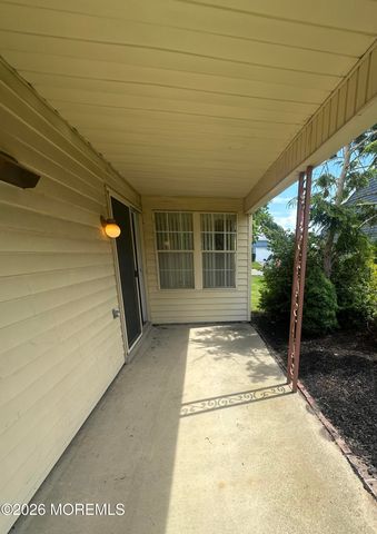 57 Sandhurst Street, Manchester, NJ 08759