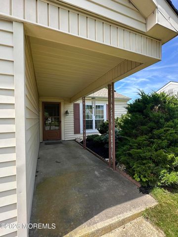 57 Sandhurst Street, Manchester, NJ 08759