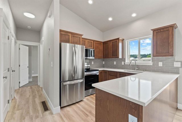 13803 E Rich Ave, Spokane Valley, WA 99216