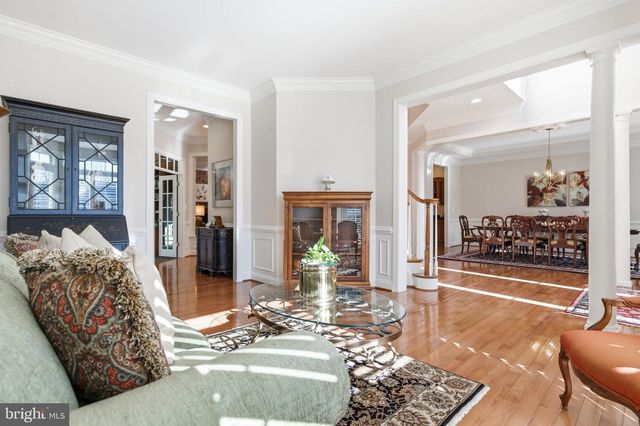 22455 PINE RIDGE CT, Ashburn, VA 20148