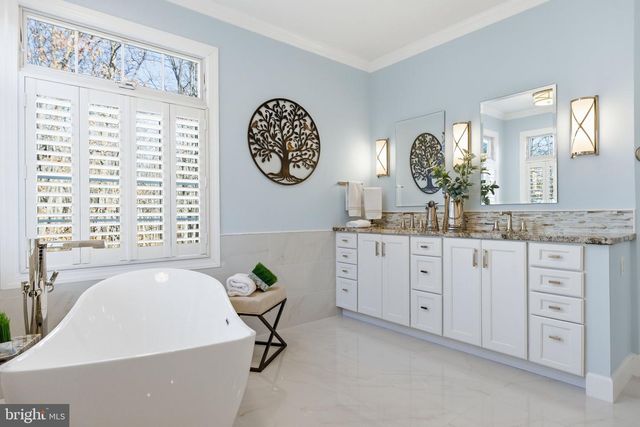 22455 PINE RIDGE CT, Ashburn, VA 20148