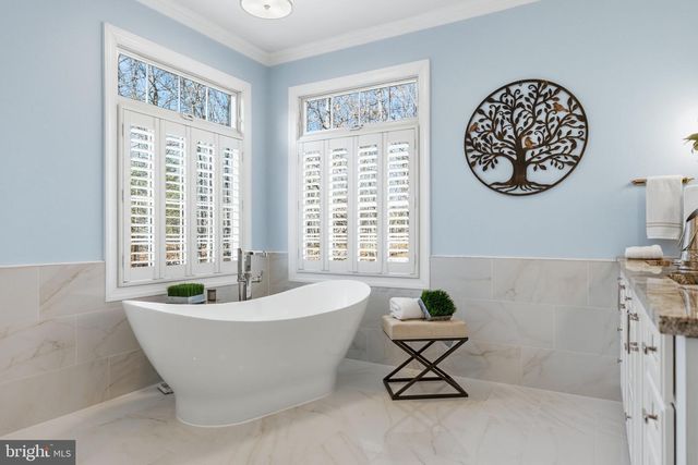 22455 PINE RIDGE CT, Ashburn, VA 20148