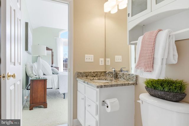 22455 PINE RIDGE CT, Ashburn, VA 20148