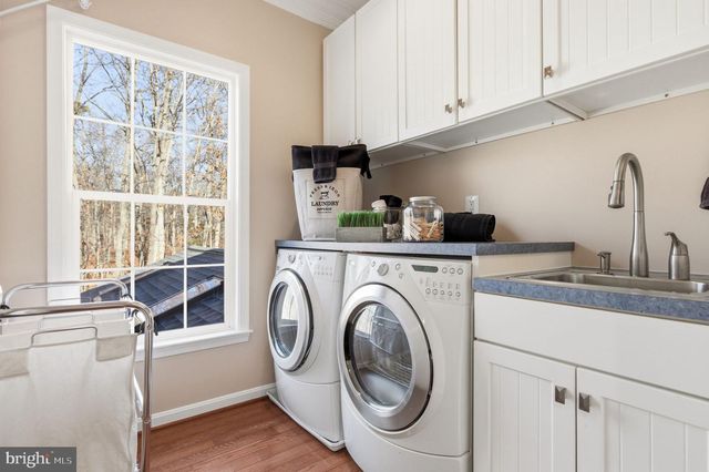 22455 PINE RIDGE CT, Ashburn, VA 20148