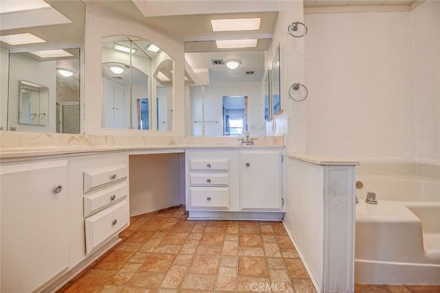 18601 Newland Street 89, Huntington Beach, CA 92646