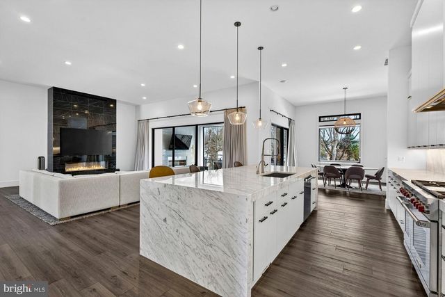 1221 RILEY PRESERVE CT, Great Falls, VA 22066