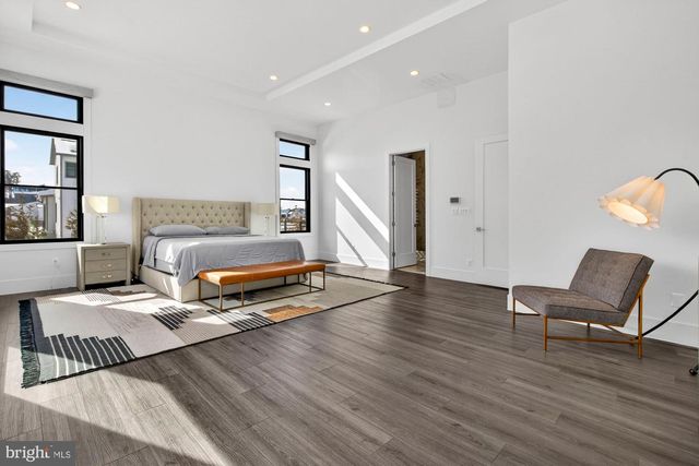 1221 RILEY PRESERVE CT, Great Falls, VA 22066