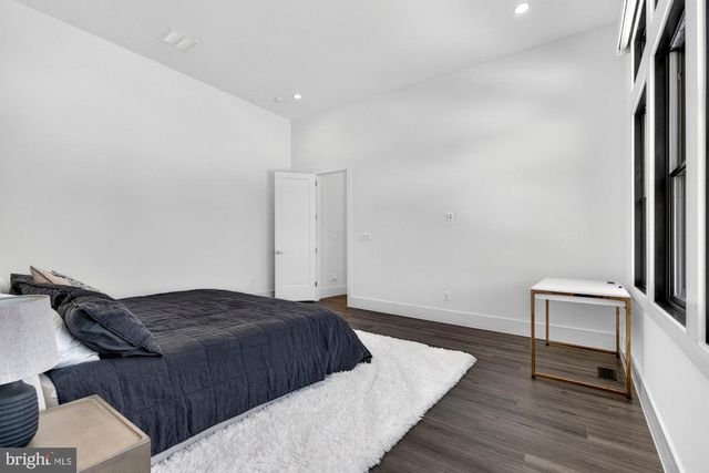 1221 RILEY PRESERVE CT, Great Falls, VA 22066