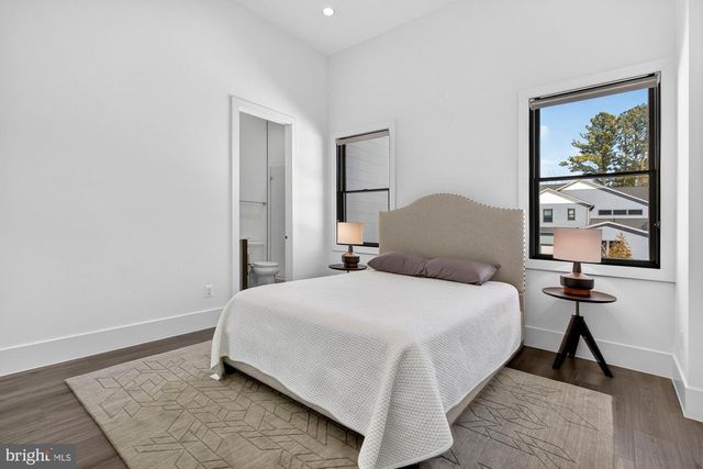 1221 RILEY PRESERVE CT, Great Falls, VA 22066