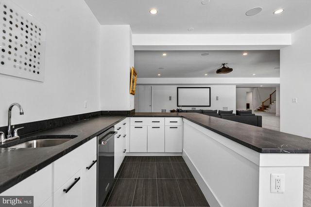 1221 RILEY PRESERVE CT, Great Falls, VA 22066