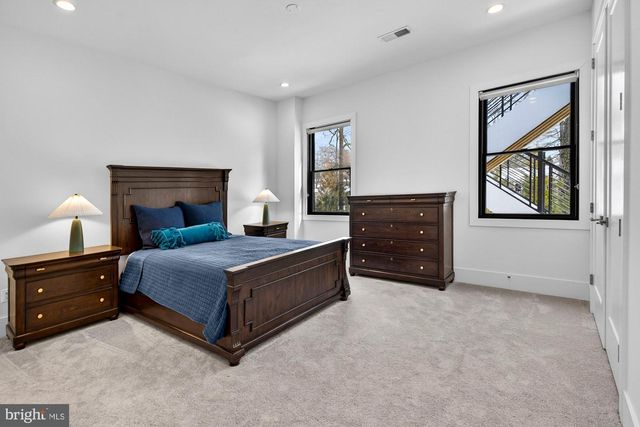 1221 RILEY PRESERVE CT, Great Falls, VA 22066