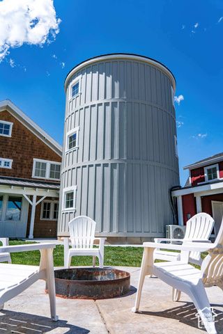 300 S 100 ST, Garden City, UT 84028