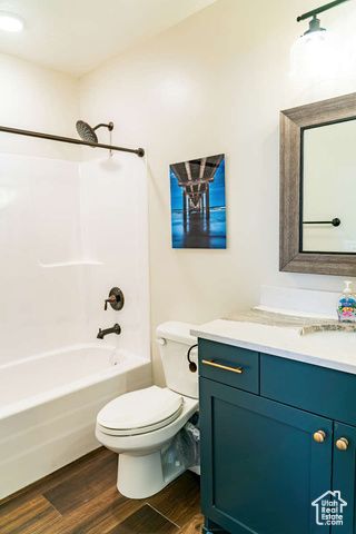 300 S 100 ST, Garden City, UT 84028