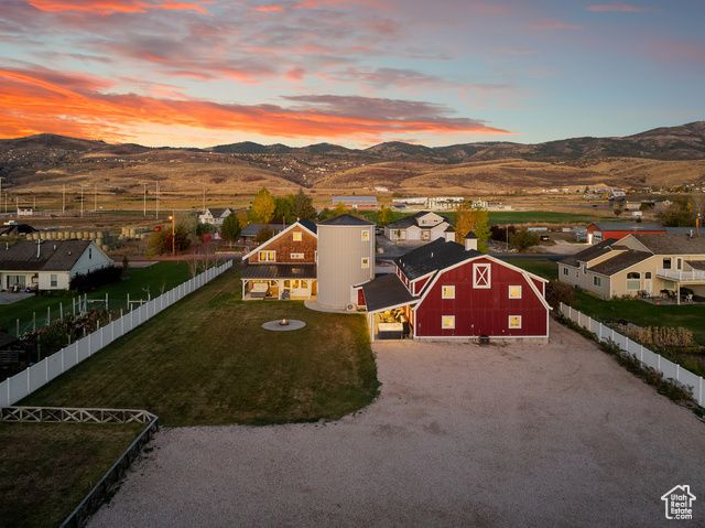 300 S 100 ST, Garden City, UT 84028