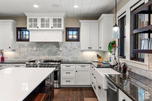 300 S 100 ST, Garden City, UT 84028