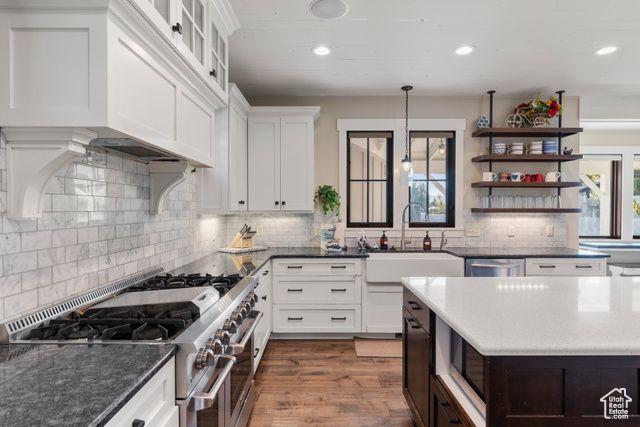 300 S 100 ST, Garden City, UT 84028