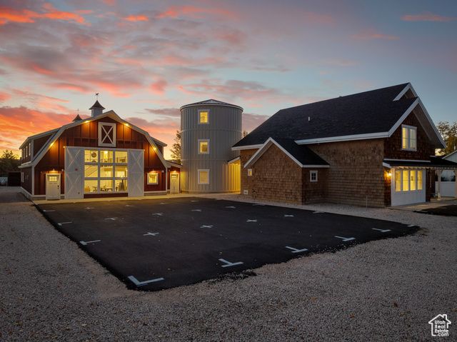 300 S 100 ST, Garden City, UT 84028