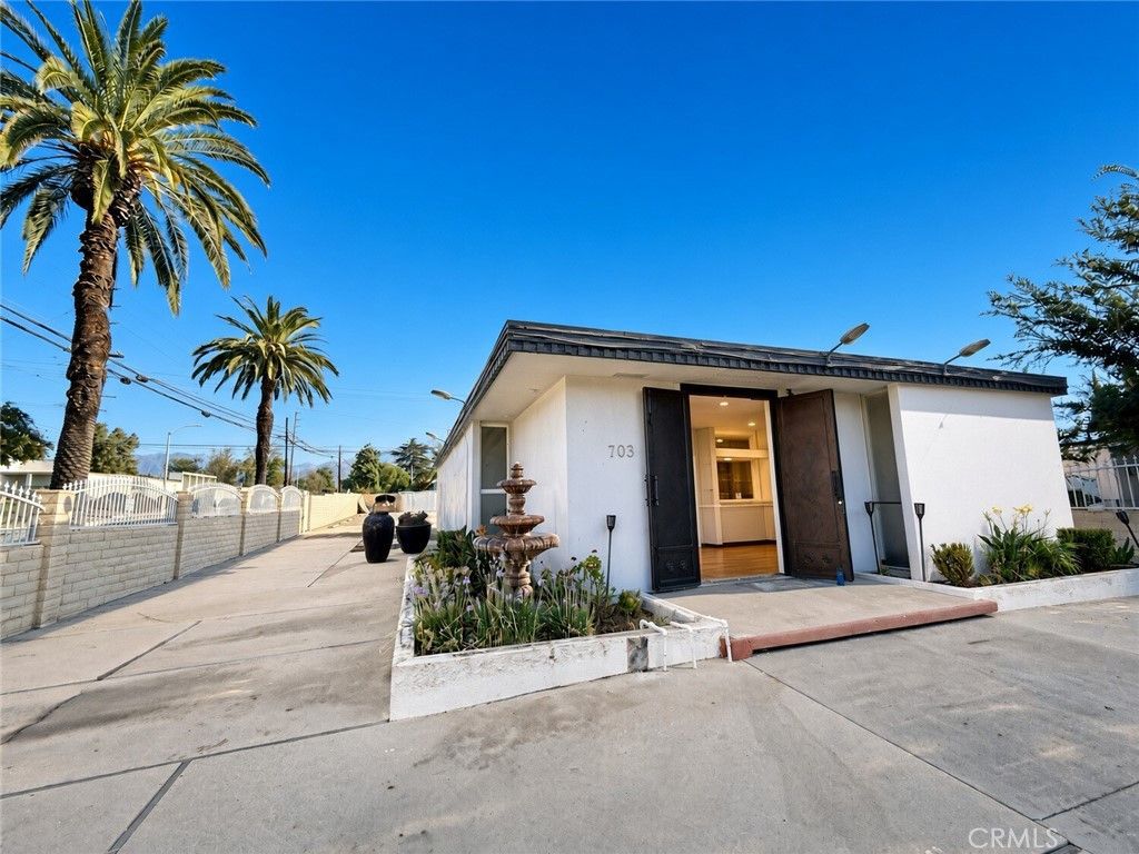 703 E E, Ontario, CA 91764 — exterior