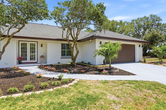 2540 LAURELWOOD LANE, Valrico, FL 33596