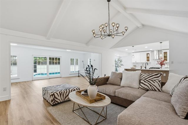 2540 LAURELWOOD LANE, Valrico, FL 33596