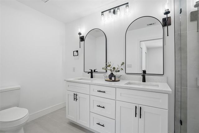 2540 LAURELWOOD LANE, Valrico, FL 33596