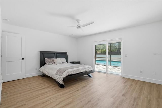 2540 LAURELWOOD LANE, Valrico, FL 33596