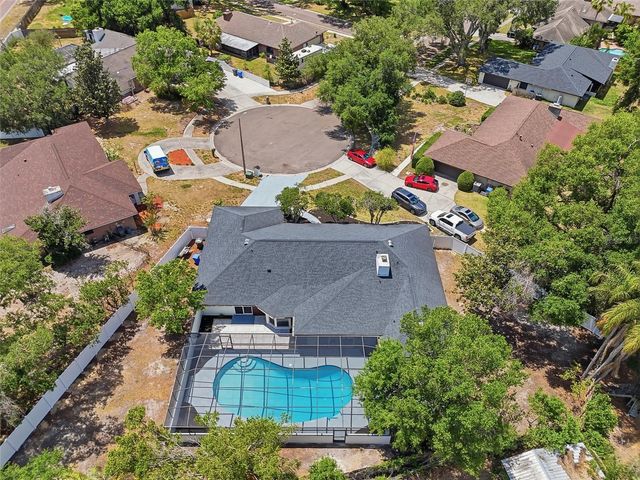 2540 LAURELWOOD LANE, Valrico, FL 33596