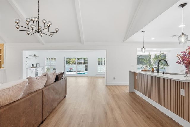 2540 LAURELWOOD LANE, Valrico, FL 33596
