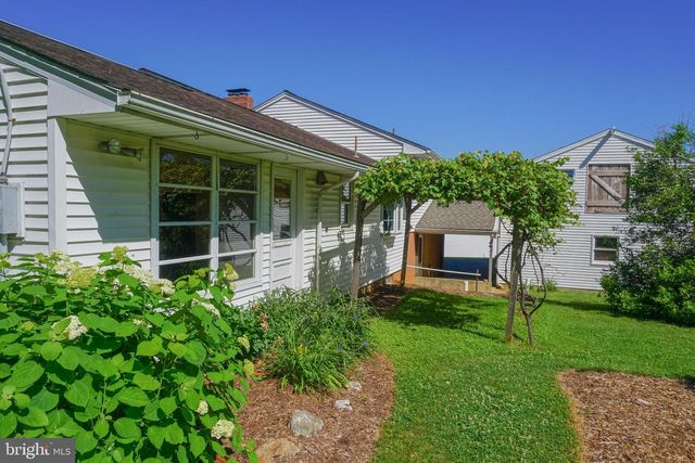 379 HILLDALE RD, Holtwood, PA 17532
