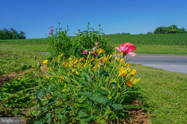 379 HILLDALE RD, Holtwood, PA 17532