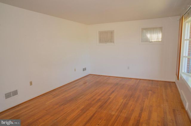 379 HILLDALE RD, Holtwood, PA 17532